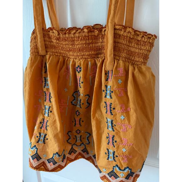 Anthropologie Tops - Anthropologie Gold Tank Embroidered w/Tie Bow Straps Keyhole Back Size Small‎